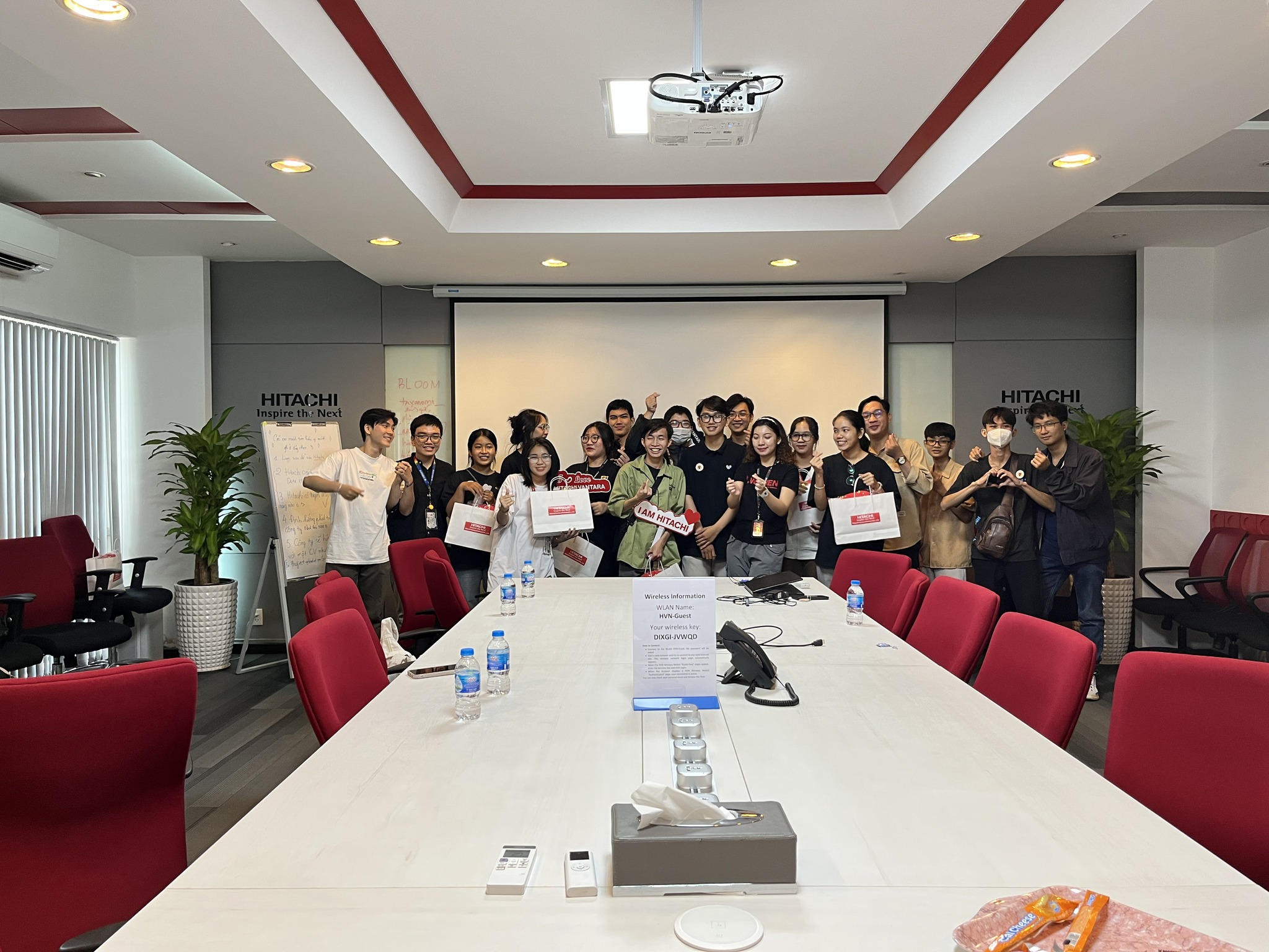 Company tour Hitachi VanTara Việt Nam